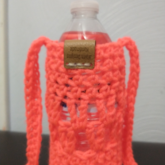 Handmade Coral Crochet Water Bottle Holder - Picture 3 of 3